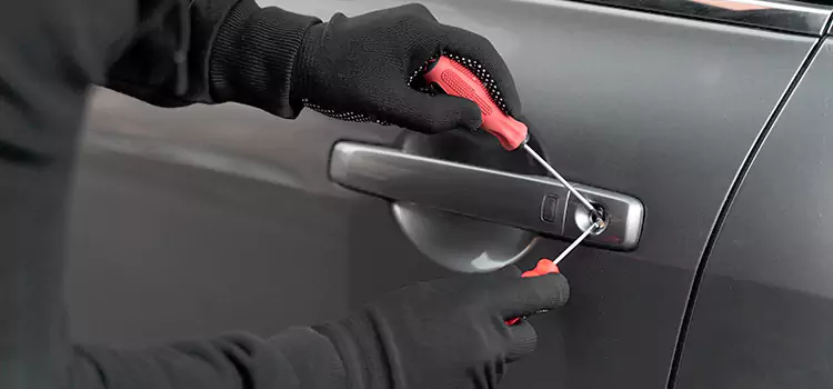 Locked Out of Car Help Sherbrooke