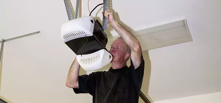 Garage Door Opener Service Sherbrooke