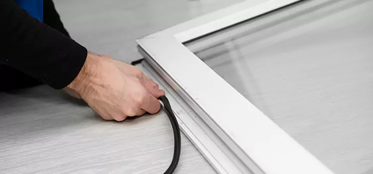 Commercial Door Weather Stripping Sherbrooke